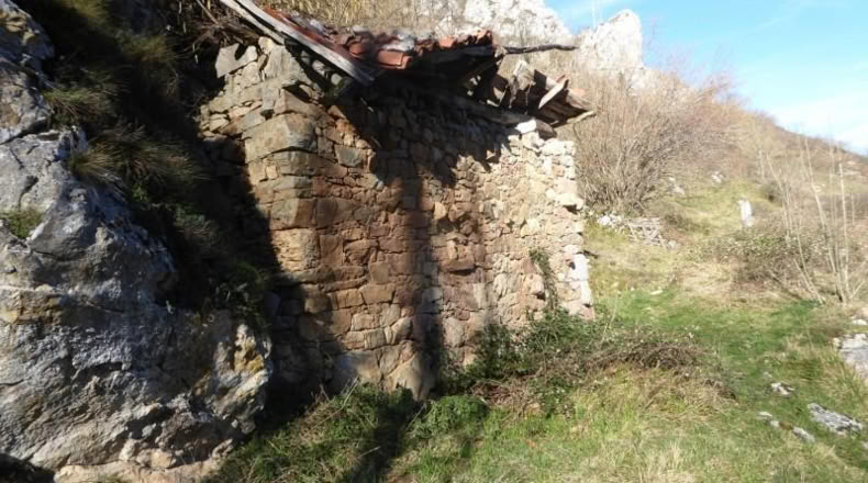 Asturias - Pola de Lena - 6429m2