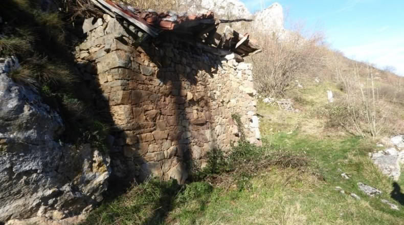 Asturias - Pola de Lena - 6429m2
