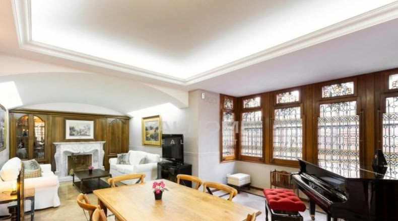 Barcelona - Castellar del Vallès - 938m2