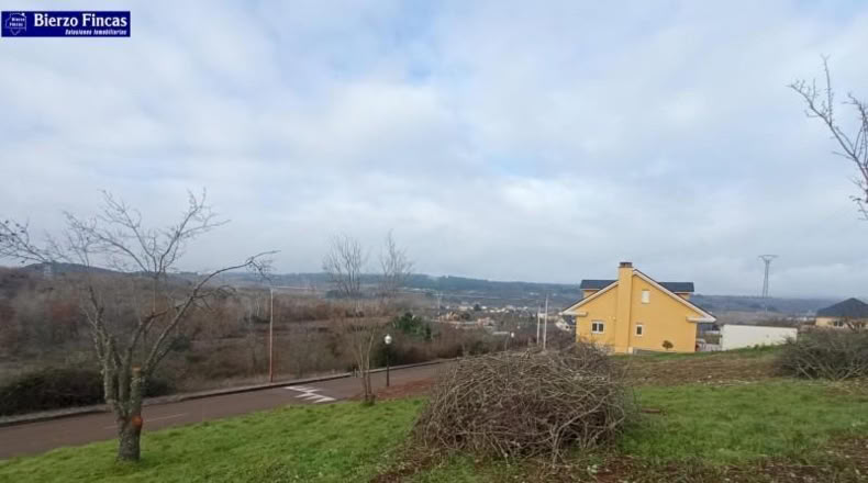 León - Castropodame - 567m2