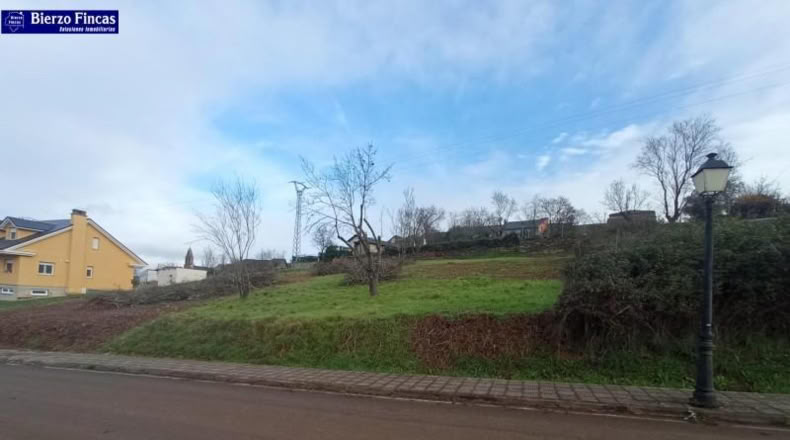León - Castropodame - 567m2