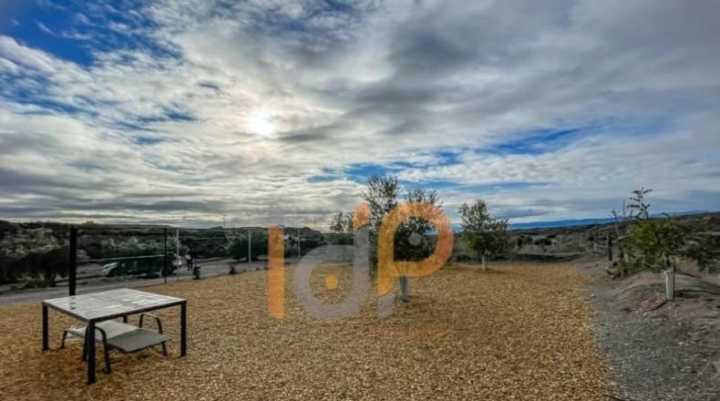 Almería - Huércal-Overa - 2900m2