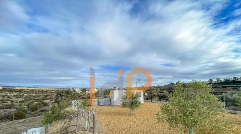 Almería - Huércal-Overa - 2900m2