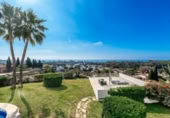 Chalet independiente con terreno en alquiler en la España, Marbella, ref: TR291688 foto