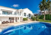 Chalet independiente con terreno en alquiler en la España, Marbella, ref: TR291688 foto