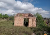 Chalet independiente con terreno en venta en la España, Santa Bàrbara, ref: TR316100 foto