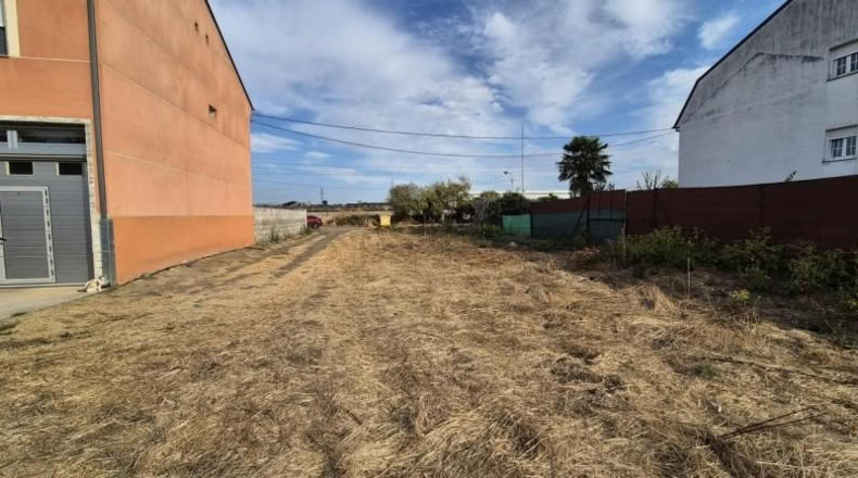 León - Ponferrada - 1900m2
