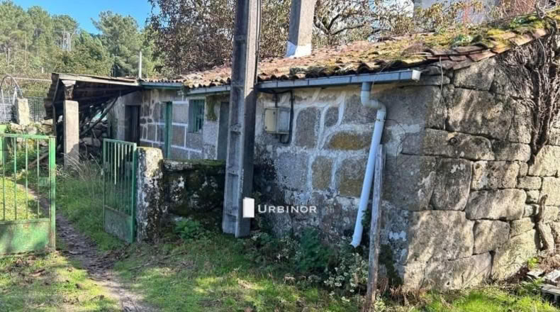 Orense - Amoeiro - 1004m2