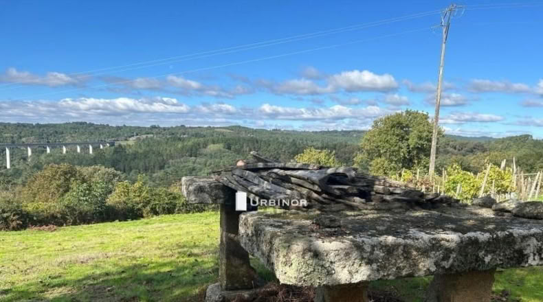 Orense - Amoeiro - 1004m2
