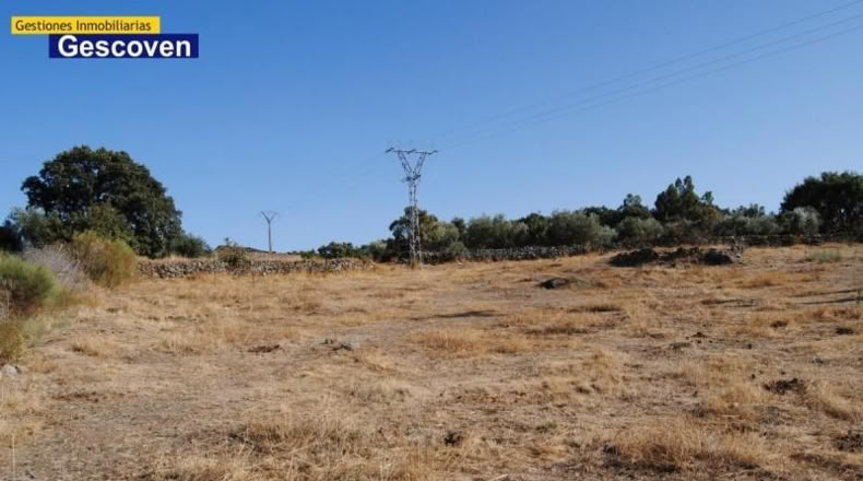 Cáceres - Valencia de Alcántara - 9300m2
