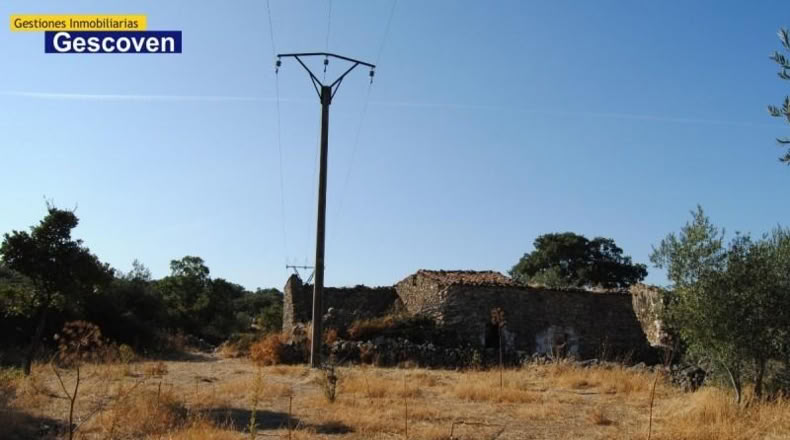 Cáceres - Valencia de Alcántara - 9300m2