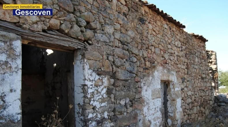 Cáceres - Valencia de Alcántara - 9300m2