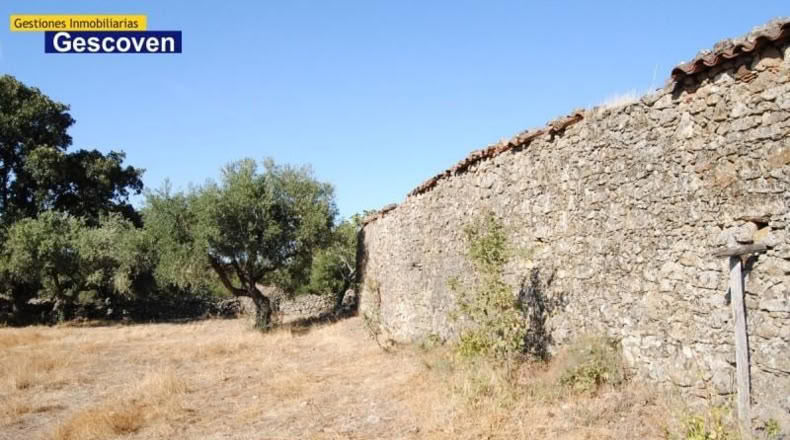 Cáceres - Valencia de Alcántara - 9300m2