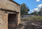 Xalet independent amb terreny en venda a la España, Calaceit, ref.: TR293937 foto