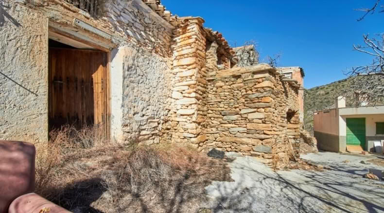 Albacete - Villalgordo del Júcar - 883m2