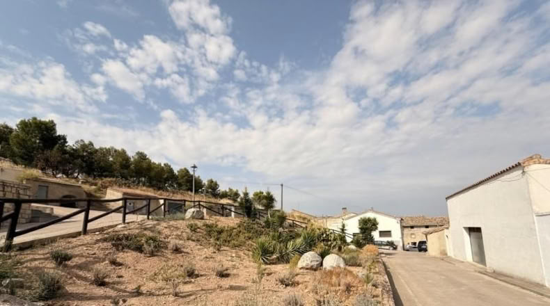 Huesca - Almudévar - 420m2