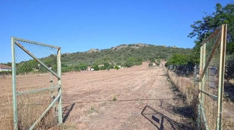 Cáceres - Sierra de Fuentes - 2500m2