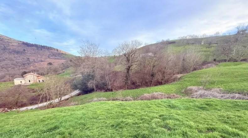Cantabria - Santa María de Cayón - 9524m2