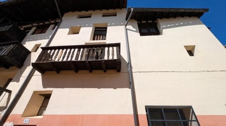 Teruel - Peñarroya de Tastavins - 194m2