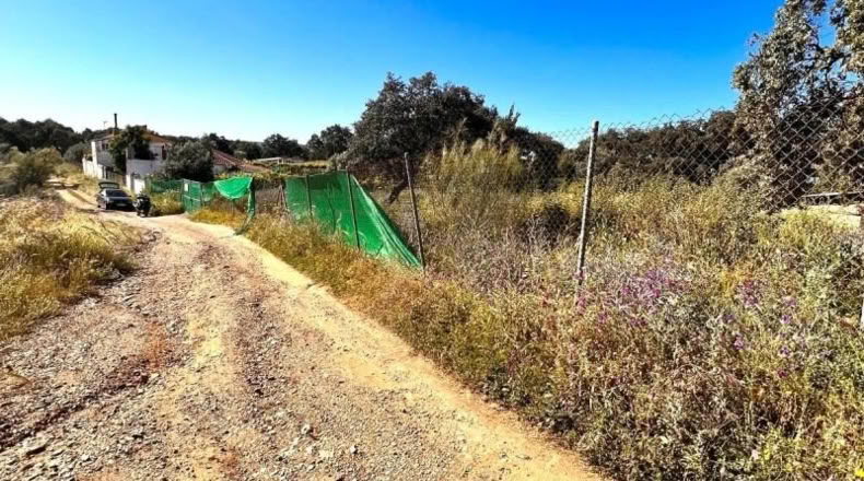 Sevilla - Castilblanco de los Arroyos - 2000m2