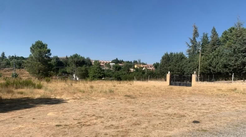 Ávila - Navalperal de Pinares - 4050m2