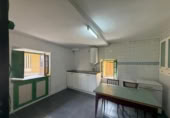 Дом с участком на продажу в городе Mieres Фото