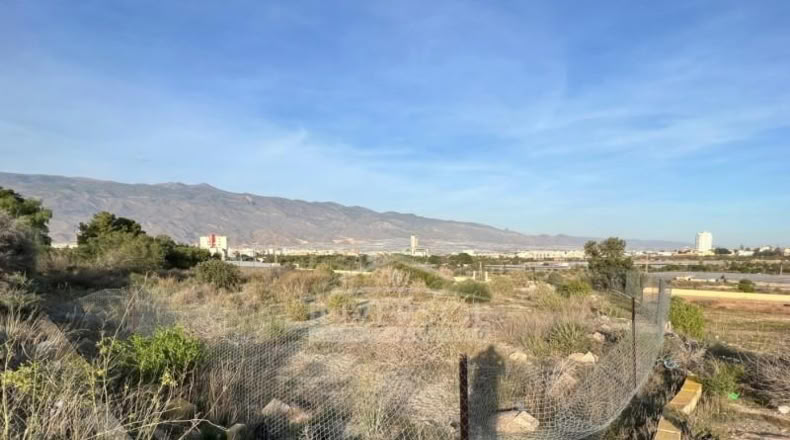 Almeria - El Ejido - 2727m2