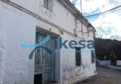 Дом с участком на продажу в городе La Puerta de Segura Фото
