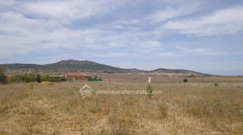 Cáceres - Sierra de Fuentes - 6600m2