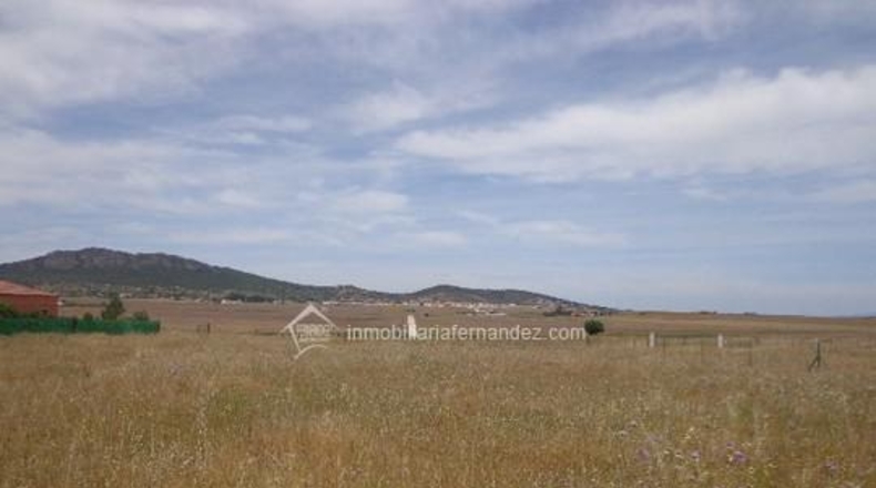 Cáceres - Sierra de Fuentes - 6600m2