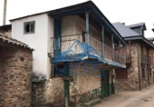 Отдельно стоящий дом с участком на продажу в городе Molinaseca Фото