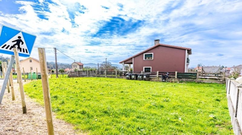 La Coruña - A Laracha - 592m2