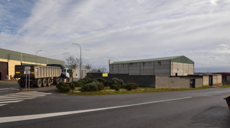 Cáceres - Malpartida de Plasencia - 500m2