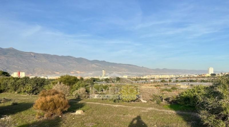 Almeria - El Ejido - 2849m2