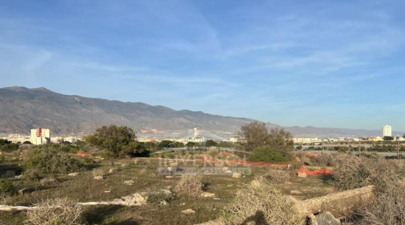 Almeria - El Ejido - 2849m2