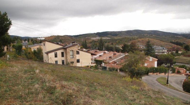 Leon - Ponferrada - 943m2