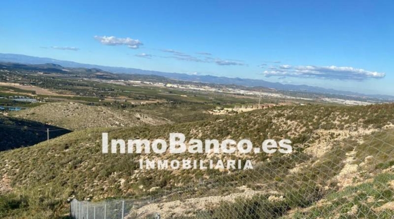 Валенсия - Torrente - 607m2