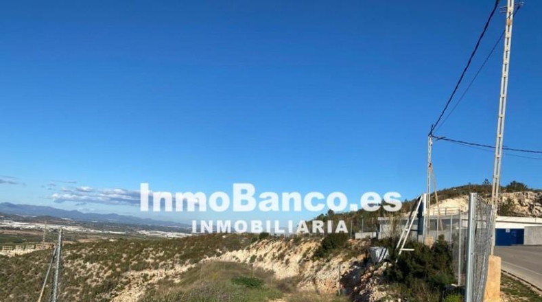 Валенсия - Torrente - 607m2