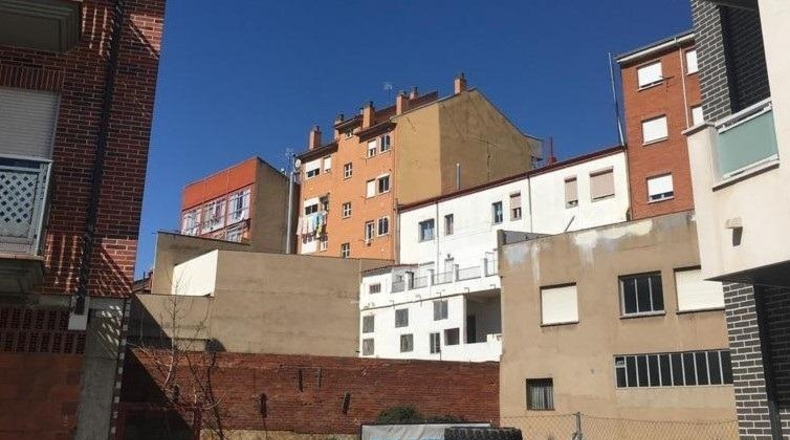 León - San Andrés del Rabanedo - 689m2