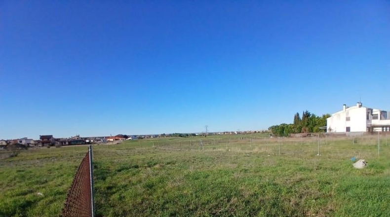 Valladolid - Aldeamayor de San Martín - 745m2