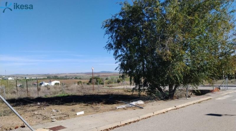 Badajoz - Azuaga - 946m2