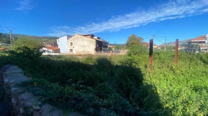 Cantàbria - Los Corrales de Buelna - 1012m2