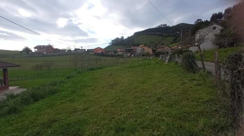 Asturias - Sariego - 1097m2