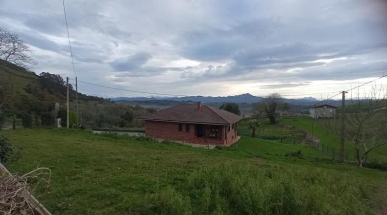 Asturias - Sariego - 1097m2