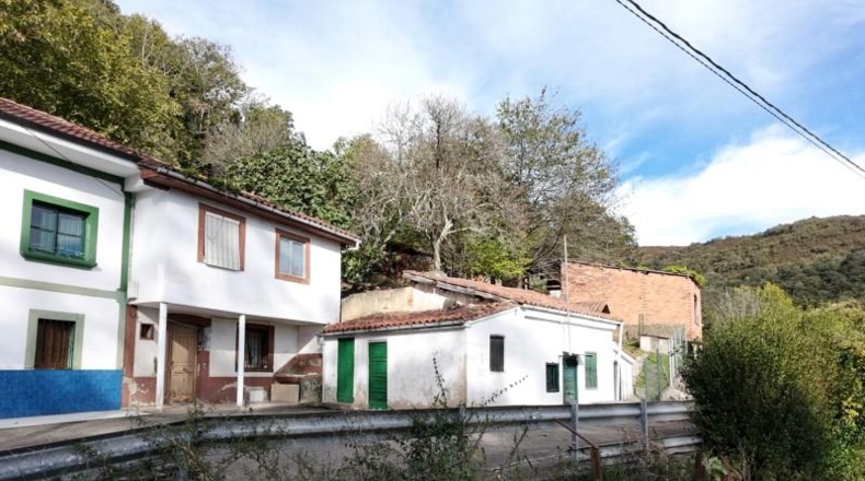 Астурия - Oviedo - 4860m2
