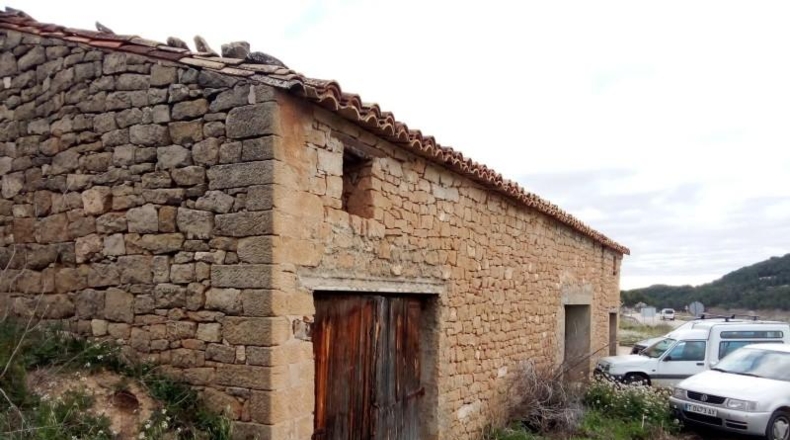 Teruel - Valdeltormo - 1025m2