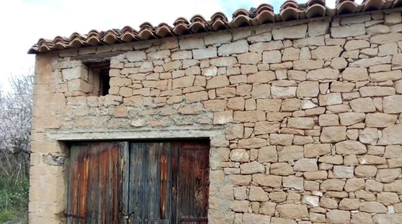 Teruel - Valdeltormo - 1025m2