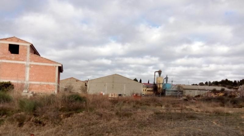 Teruel - Valdeltormo - 1025m2