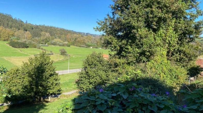 Cantàbria - Santa Cruz de Bezana - 1404m2
