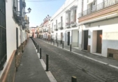 Xalet independent amb terreny en venda a la España, Lora del Río, ref.: TR299330 foto